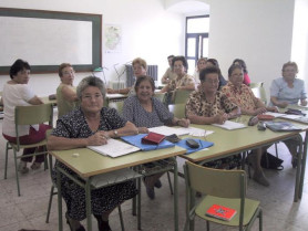 La Escuela de Educación de Adultos de Valencia de Alcántara abre su oferta  para el curso 2007-2008