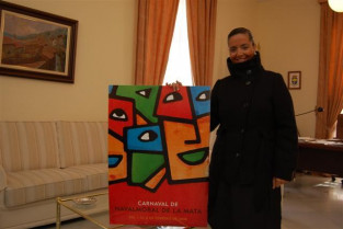 El diseñador emeritense Víctor M. Viñuales gana el concurso del cartel del Carnaval de Navalmoral