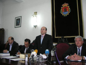Luis Cándido Moreno, del PP, nuevo alcalde de Valencia de Alcántara tras aprobarse una moción de censura