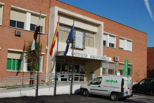 El IES Augustóbriga de Navalmoral de la Mata invierte 24.000 euros en obras de acondicionamiento