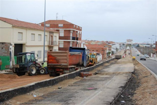 Miajadas finalizará las obras de remodelación de la avenida García Siñeríz la próxima primavera