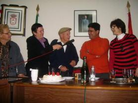 La Aldea del Obispo rinde homenaje a uno de sus vecinos, que acaba de cumplir un siglo de vida