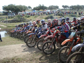 La IV Prueba de Enduro en Mata de Alcántara congrega a un total de 70 motoristas con récord de participación