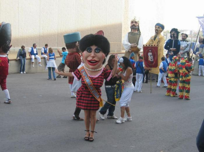 Los cabezudos regresarán a Talayuela en las Ferias de San Marcos