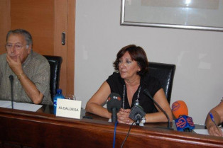 El PP pide a Vara que se levante de la tumbona y se desplace a Moraleja a solucionar los problemas