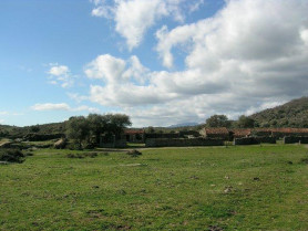 La Junta declara Bien de Interés Cultural al conjunto agroganadero de Los Pajares en Santibáñez el Alto