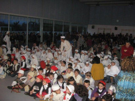 Los alumnos del colegio Cervantes de Moraleja concluyen el trimestre con un Belén Viviente