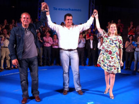 Monago enseña su programa en Coria y se compromete a crear empleo y a poner fin al 