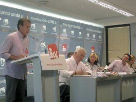 IU decide retrasar un día más su decisión de apoyar a Vara o a Monago y lo hará mediante votación secreta