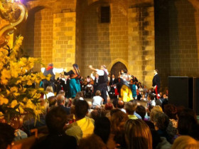 Centenares de devotos acompañan a la patrona de Valencia de Alcántara en su traslado al santuario