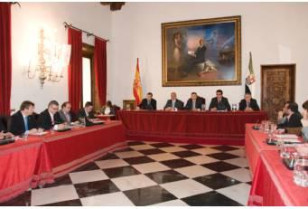 La Diputación de Cáceres amplía convenios para la gestión de tributos en distintas poblaciones