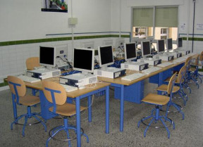 El NCC de Valencia de Alcántara organiza un taller sobre las posibilidades de encontrar empleo en la red