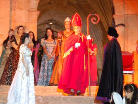 La octava Boda Regia congrega a mil personas y estrecha lazos entre Valencia de Alcántara y Marvão