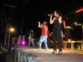 El grupo musical Camela presenta en San Vicente de Alcántara su último trabajo 