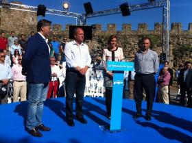 Monago y Cospedal suspenden su mitin en Plasencia tras conocer la muerte de Isabel Carrasco