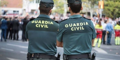 La Guardia Civil busca a cuatro hombres vestidos con uniformes falsos de militares que robaron en un hotel