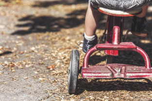 El calor obliga a cambiar las franjas horarias para niños de hasta 14 años y para los mayores de más de 70