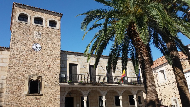 La Diputación de Cáceres lanza visores digitales con información clave para 223 municipios