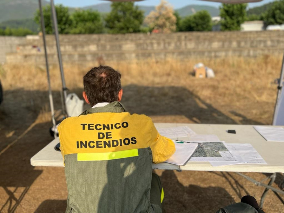 La época de peligro alto de incendios en Extremadura arranca con más de 1.400 efectivos