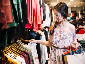 Extremadura pierde más de un comercio al día durante el último año