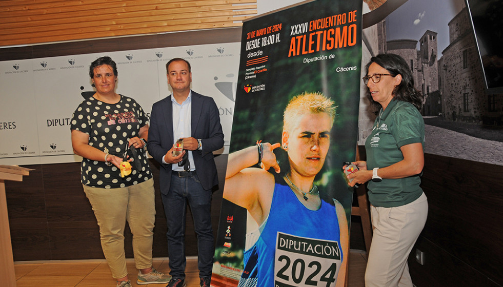 La atleta extremeña Marta Carballo será la homenajeada en el Encuentro de Atletismo Diputación de Cáceres