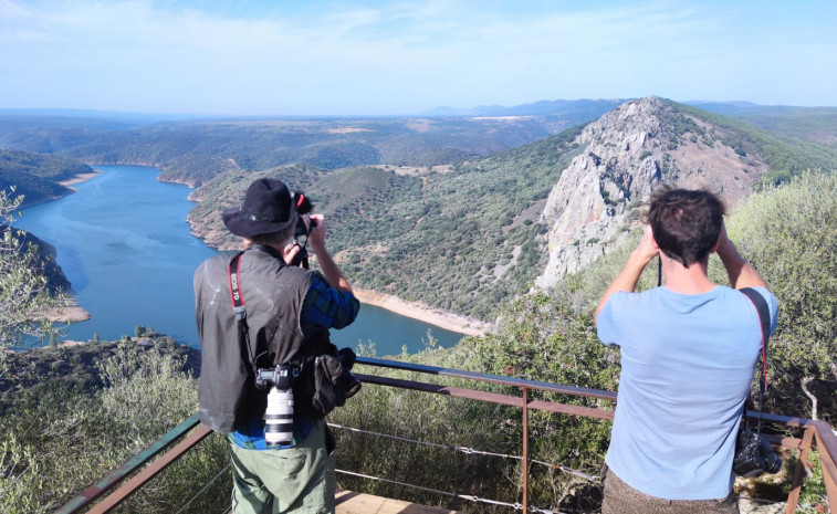 Crece el turismo internacional y las pernoctaciones en el mes de abril en Extremadura