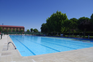 Desalojan una piscina de Badajoz por la presencia de restos fecales