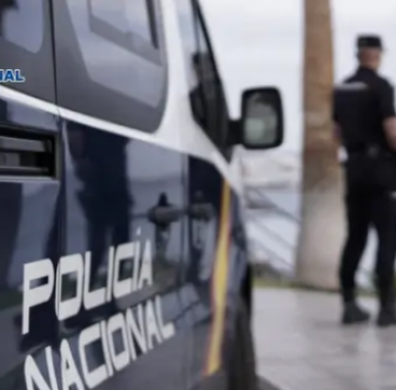 Zamora guarda silencio por las víctimas del atentado de Barcelona 