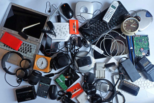 Extremadura gestiona 3.664 toneladas de residuos de aparatos eléctricos y electrónicos
