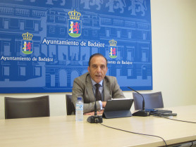El Ayuntamiento de Badajoz propone una subida salarial de hasta 5.600 euros anuales a trabajadores municipales