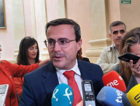El presidente de la Diputación de Badajoz niega un trato de favor hacia el hermano de Pedro Sánchez