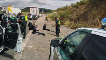 Detenidos cuatro atracadores tras robar en Aldea del Cano, Mirabel y Holguera