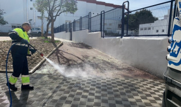 Talayuela pide precaución ante los trabajos de desinfección que se realizan en el ferial