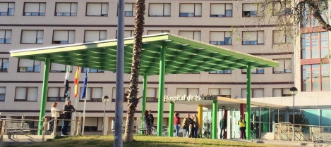 Herido un hombre en una colisión entre coche y moto en Arroyo de San Serván