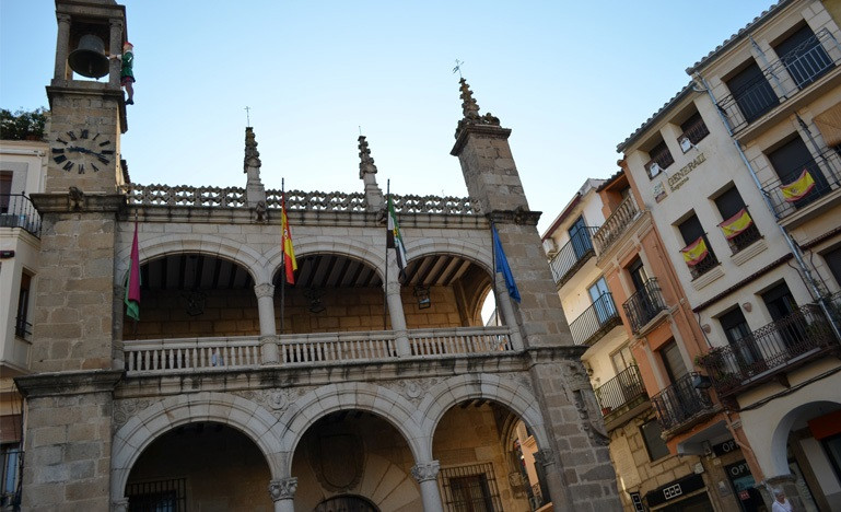 Plasencia renovará su alumbrado público con una inversión de 1,18 millones de euros