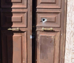 Ingresan en prisión dos jóvenes por disparar contra una vivienda en Almendralejo