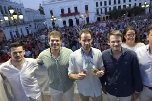 Extremadura se rinde ante el medallista olímpico Álvaro Martín Uriol