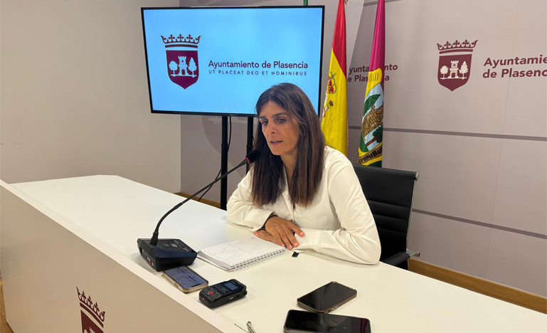 La jueza aprecia indicios de delito en la causa contra la concejala de Plasencia, Belinda Martín