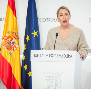 Zamora guarda silencio por las víctimas del atentado de Barcelona 