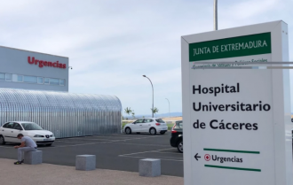 Un hombre resulta herido crítico tras caer a un foso en Cáceres mientras trabajaba