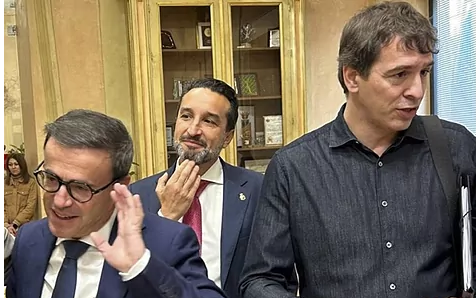 El hermano de Pedro Sánchez y Gallardo al banquillo por prevaricación y tráfico de influencias