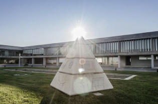 Estos son los puestos de trabajo que busca el Centro de Cirugía de Mínima Invasión de Cáceres