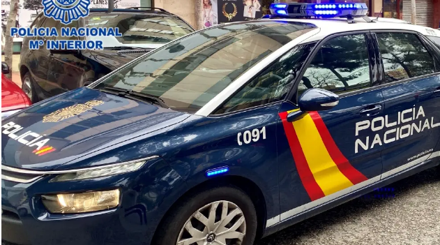 Detenido un hombre de 47 años por provocar un incendio junto a una tienda