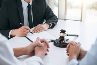 Extremadura elimina el impuesto de sucesiones para herederos con vínculos especiales