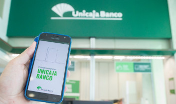 Condenan a Unicaja a abonar más de 3.400 euros a una clienta que fue víctima de 