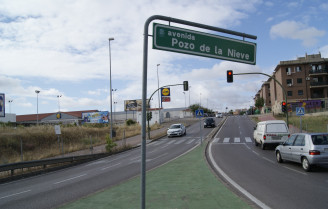 Dos personas heridas en un accidente al chocar dos vehículos en Cáceres