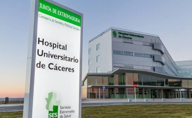 La Asamblea aprueba reabrir el área de Cirugía Vascular en el Hospital Universitario de Cáceres