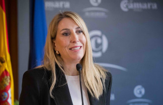 Detenidos dos jóvenes por la filtración de datos personales de altos cargos, incluida María Guardiola