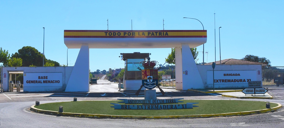 Consternación en San Vicente de Alcántara por la muerte de un militar en la Base General Menacho