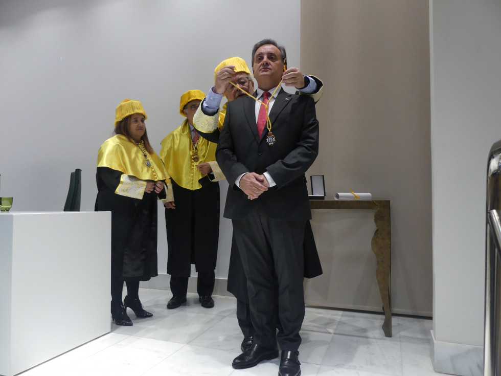 Evelio Robles, nombrado Académico de Honor en la Academia de Medicina de Extremadura